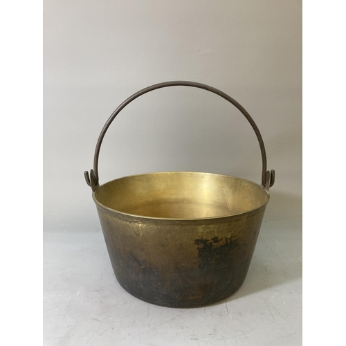 67 - A Victorian brass preserve pan - approx. 30cm in diameter