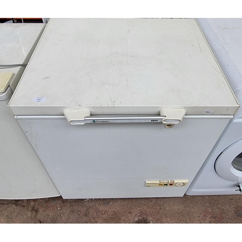 677 - A Scandinova chest freezer - approx. 73cm wide