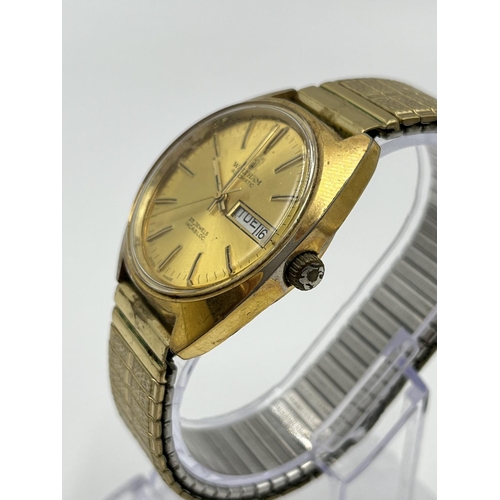 1262 - A vintage men's Waltham 25 jewels Incabloc automatic wristwatch - model no. 2418