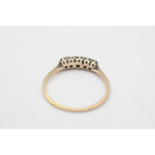 2037 - A 9ct gold and platinum diamond five stone ring, size T½ - approx. gross weight 1.9 grams