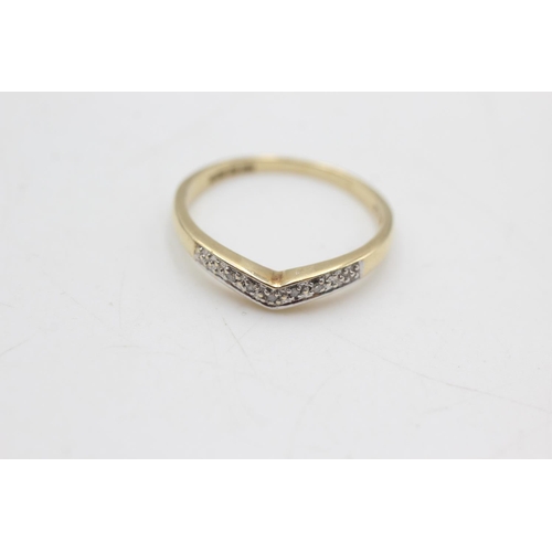 2140 - Two hallmarked Sheffield 9ct gold diamond set wishbone rings, both size R - approx. gross weight 3.5... 