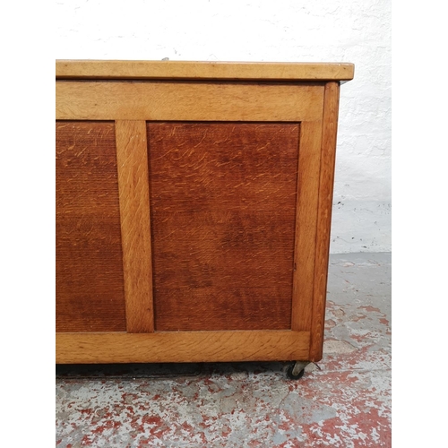 1015 - A mid 20th century oak blanket box - approx. 59.5cm high x 102cm wide x 53cm deep