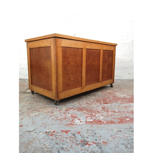 1015 - A mid 20th century oak blanket box - approx. 59.5cm high x 102cm wide x 53cm deep