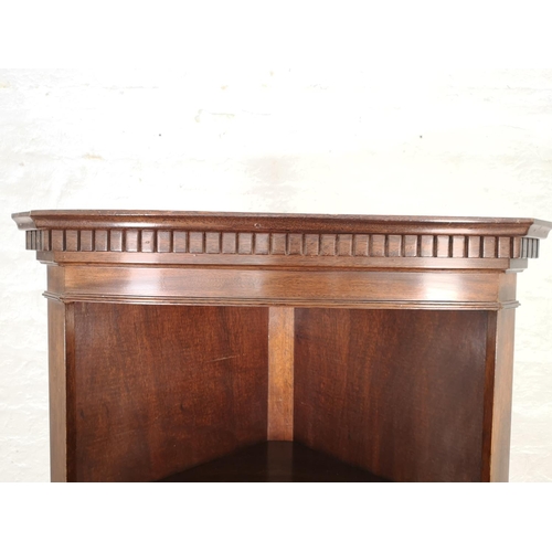 1029 - A Georgian style mahogany corner cabinet - approx. 182.5cm high x 72cm wide x 43cm deep