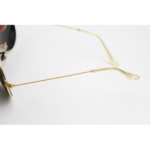 743 - A cased pair of vintage inspired Ray-Ban gold tone Aviator sunglasses