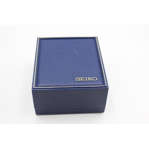 2425 - A boxed vintage Seiko 5 automatic men’s wristwatch - Ref. 7009-3040