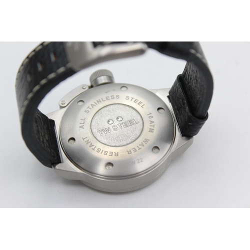 2433 - A boxed TW Steel divers style quartz men's wristwatch with original steel buckle - Ref. TW 22