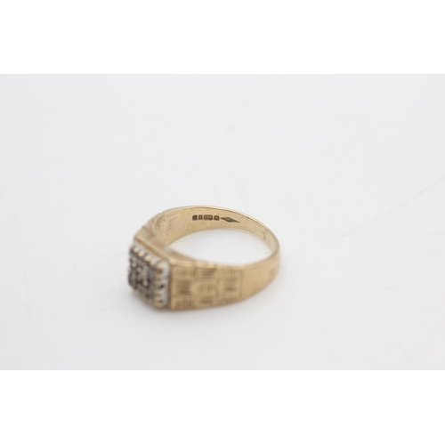 2183 - A 9ct gold clear gemstone pave setting signet style ring, size N½ - approx. gross weight 4 grams