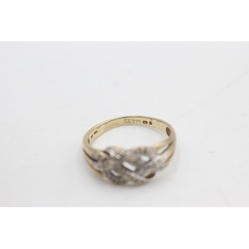 2196 - A 9ct gold diamond stylised plaid setting ring, size Q½ - approx. gross weight 2.7 grams