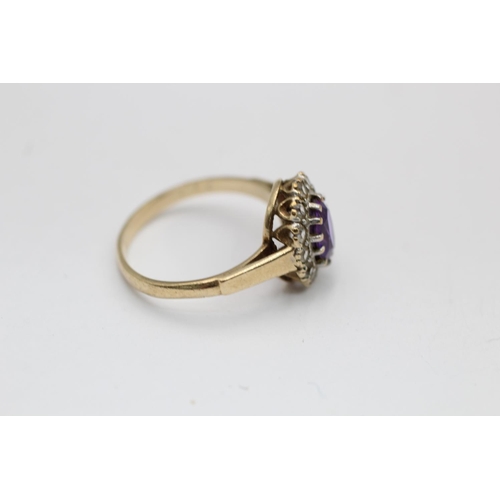 2257 - A hallmarked Birmingham 9ct gold synthetic spinel and synthetic sapphire halo set ring, size L½ - ap... 