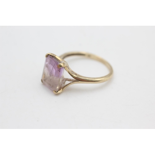 2272 - A hallmarked Birmingham 9ct gold baguette cut amethyst solitaire ring, size Q - approx. gross weight... 