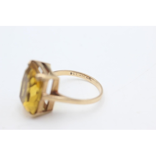 2284 - A 9ct gold citrine dress ring, size S - approx. gross weight 5.9 grams