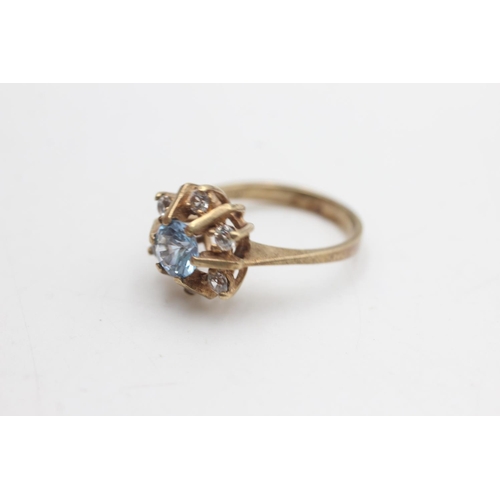 2294 - A 9ct gold blue and clear gemstone cluster stylised dress ring, size M - approx. gross weight 3 gram... 