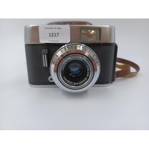 1217 - A cased 1960s Voigtländer Vito C 35mm viewfinder camera fitted with Color-Skopar 2.8/50 lens and Pro... 