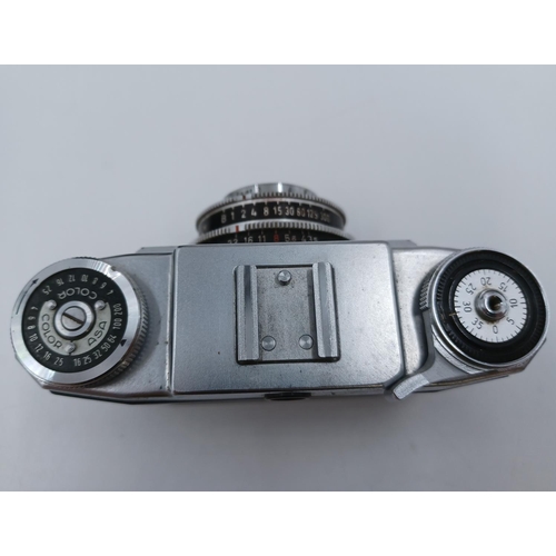 1233 - Three Zeiss items, one mid 1950s Ikon Contina 35mm viewfinder camera fitted with Novar-Anastigmat 1:... 