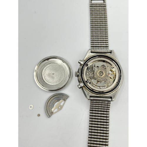 2415 - A 1970s Seiko Jumbo chronograph automatic men's wristwatch with short NSA bracelet - Ref. 6138-3002