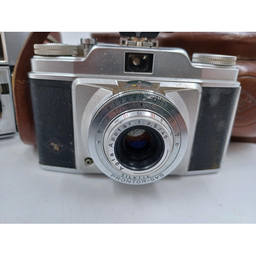 1241 - A collection of cased Agfa items to include Optima 35mm camera, two Silette 35mm viewfinder cameras ... 