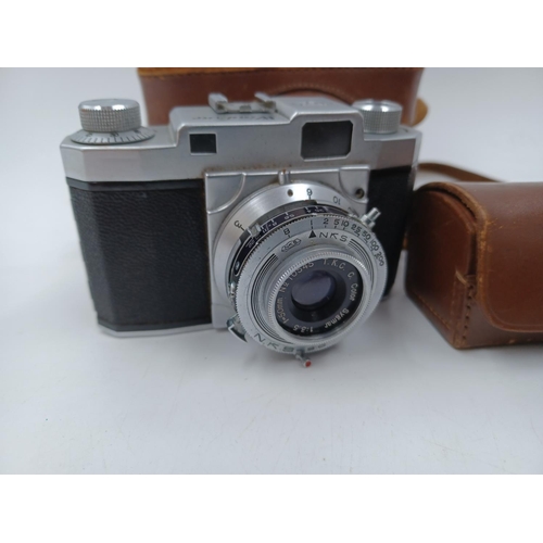 1242 - Five cameras, one mid 20th century Italian C.M.F. Bencini Comet S for 127 film, one Dacora-Matic 4D ... 