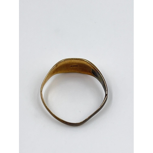 2345 - A hallmarked Birmingham 9ct gold signet ring, dated 1928, size W - approx. gross weight 3.55 grams