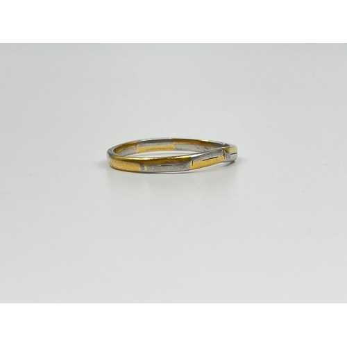 2330 - A 22ct gold and platinum ring, stamped 'SH PT_ 22ct', size N½ - approx. gross weight 2.73 grams