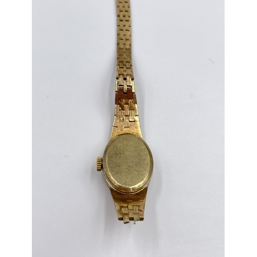 2399 - Two 9ct gold items, vintage Rotary gold cased women's wristwatch - approx. gross weight 13 grams wit... 