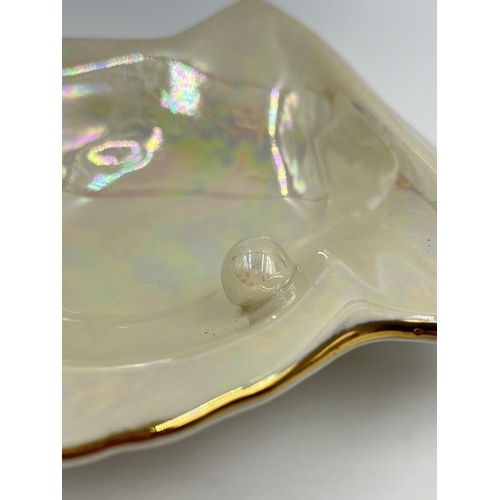 423A - A boxed vintage Mikimoto Pearls lustre finish ceramic oyster shell advertising dish - approx. 12cm x... 