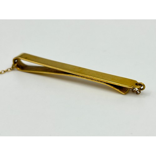 2358 - A hallmarked Birmingham 9ct gold tie clip, dated 1971 with 9ct gold and single diamond '25 Years Ser... 