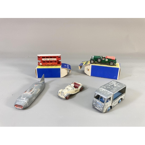 661 - Five assorted vintage diecast model vehicles to include boxed Lesney Models of Yesteryear London tra... 