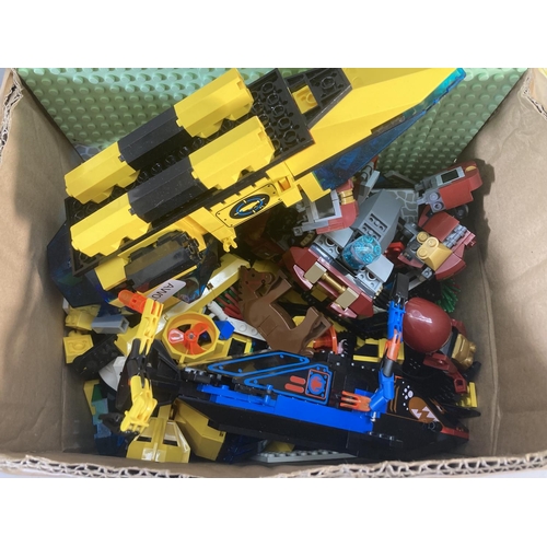 678 - Two boxes containing a large quantity of Lego to include Harry Potter Hogwarts construction set, Min... 