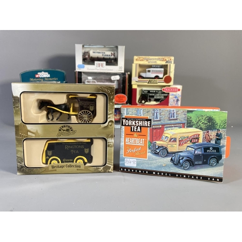 608 - A collection of boxed and unboxed diecast model vehicles to include Corgi Motoring Memories 61218 LM... 