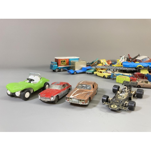 636 - A collection of assorted diecast model vehicles to include Corgi Landrover, Corgi Juniors Whizz Whee... 