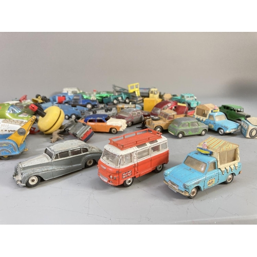 640 - A collection of assorted diecast model vehicles to include Corgi E-Type Jaguar, Dinky Ford Cortina, ... 