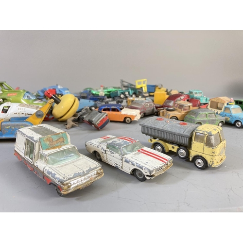 640 - A collection of assorted diecast model vehicles to include Corgi E-Type Jaguar, Dinky Ford Cortina, ... 