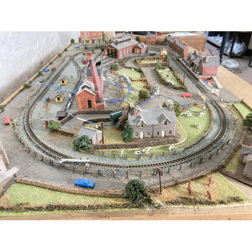 612B - A scratch built N gauge model railway track with buildings and accessories - approx. 122cm x 61cm