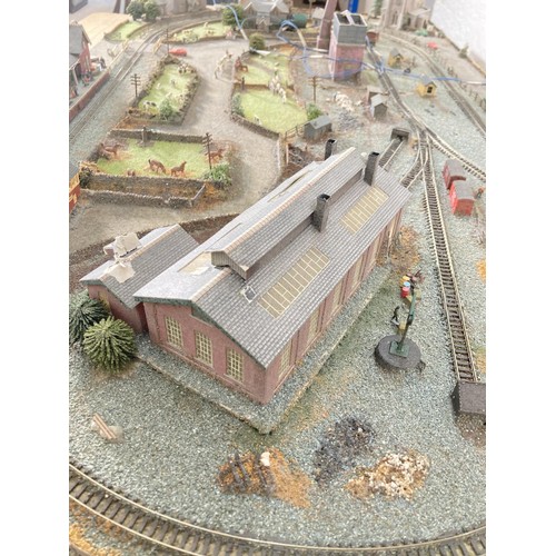 612B - A scratch built N gauge model railway track with buildings and accessories - approx. 122cm x 61cm