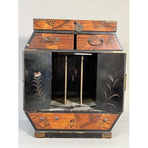 818 - An early/mid 20th century Japanese marquetry and lacquered table top jewellery cabinet with mother o... 