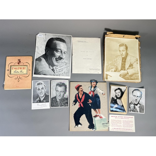 824 - A collection of vintage film ephemera to include Bing Crosby photographs with signed letter, Peterbo... 