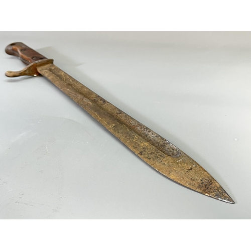 827 - A WW1 German F. Herder Mauser M1898 rifle bayonet - blade length approx. 37cm