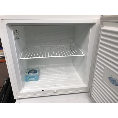 1570 - A Tricity Bendix TB17TF counter top freezer - approx. 52.5cm wide x 49.5cm high