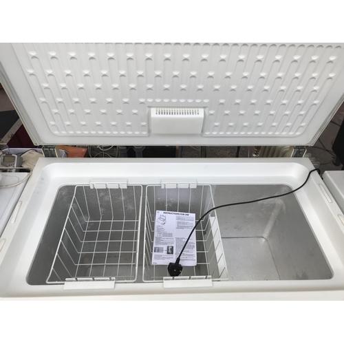 1574 - A Whirlpool WCS8-0AP chest freezer - approx. 88cm high x 112cm wide x 66cm deep