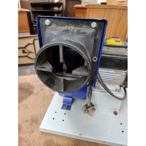 1660 - A Charnwood W695 240V dust extractor