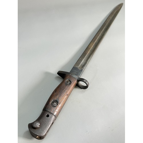 829A - A British Sanderson Lee Enfield (SMLE) Pattern 1907 bayonet with scabbard - blade length approx. 43c... 