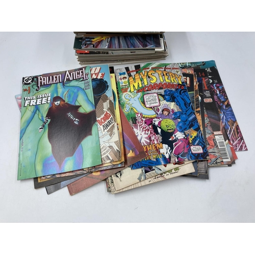 787 - A large collection of assorted comics to include 2000AD, Judge Dredd etc.