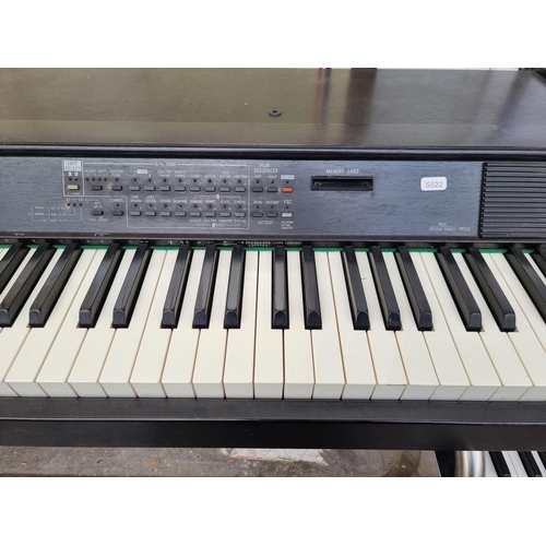 1397 - A Technics PR60 digital piano