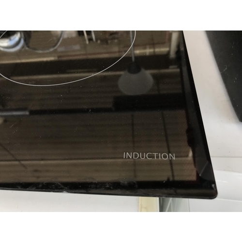 1573 - A Logik Lindhob 16 induction hob - approx. 59cm wide