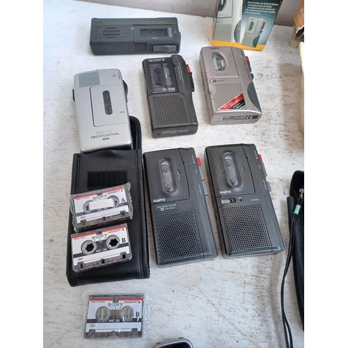 1304 - A collection of digital voice recorders to include boxed Sanyo TRC-620M microcassette, Sony M-335 mi... 