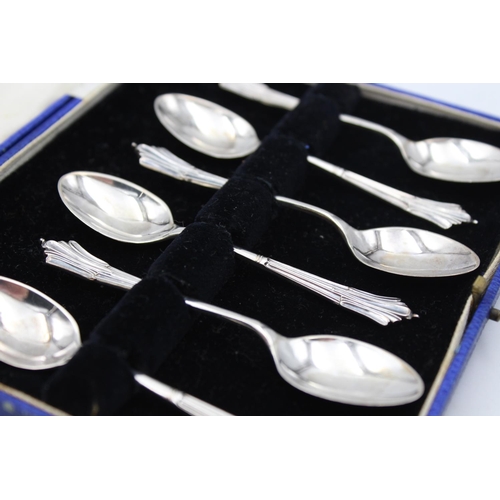 241 - Six cased vintage hallmarked 1926 Sheffield sterling silver teaspoons - approx. gross weight 42 gram... 