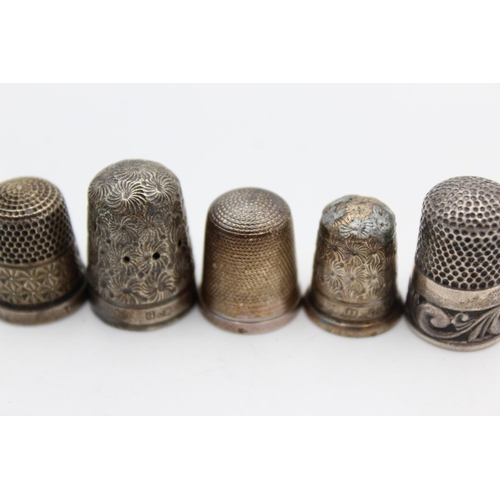 249 - Five antique .925 sterling silver thimbles to include Charles Horner etc - approx. gross weight 21 g... 