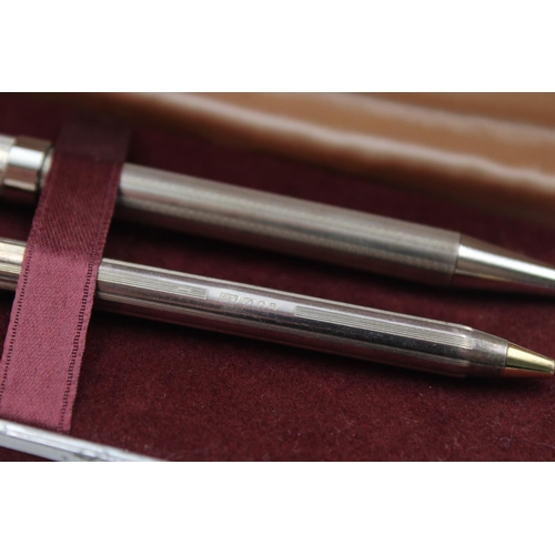 125 - Two vintage hallmarked .925 sterling silver ballpoint pens/biros - approx. gross weight 49 grams