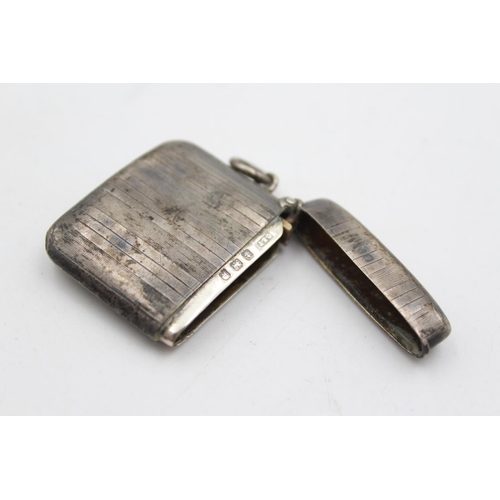 216 - An Edwardian Charles Edwin Turner hallmarked Birmingham sterling silver vesta case, dated 1909 - app... 